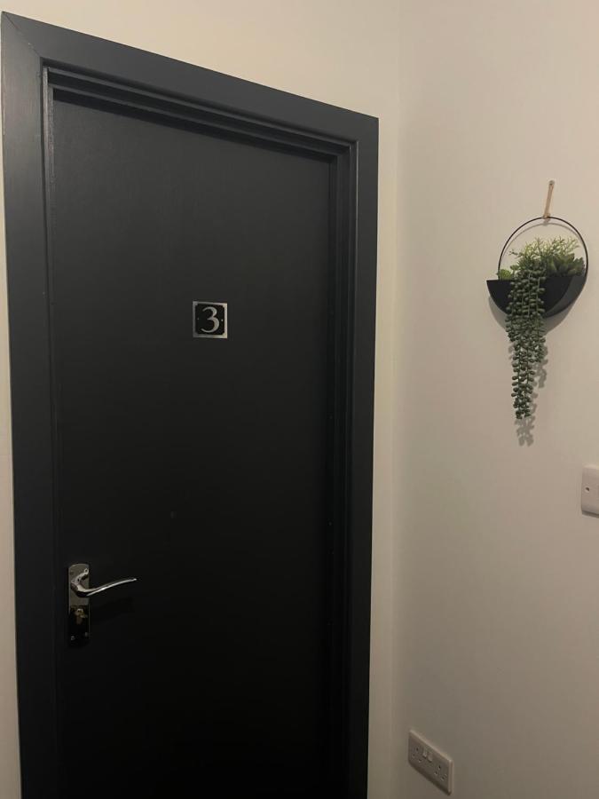 Elegant Studio1 Netflix Bathroom Close To Beach Swansea Exterior photo